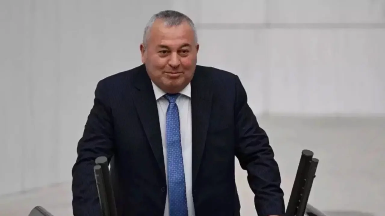 YENİ Parti vekili Cemal Enginyurt'tan 'hayır' mesajı: 'Buna teröriste plaket verme denir'