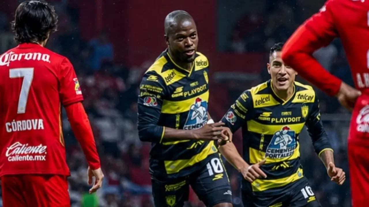 Eski Fenerbahçeli golcü yeni kulübüne imzayı attı!