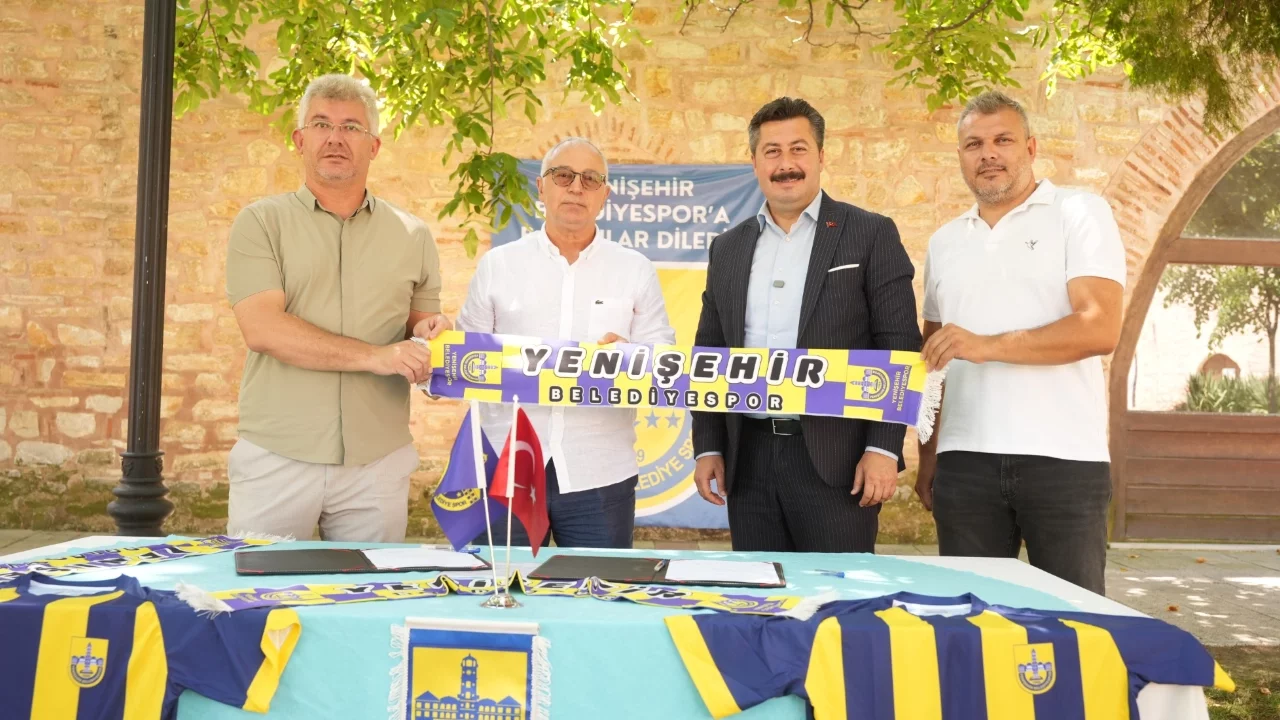 Yenişehir Belediyespor'da teknik direktör Sait Ulvi Özdemir oldu