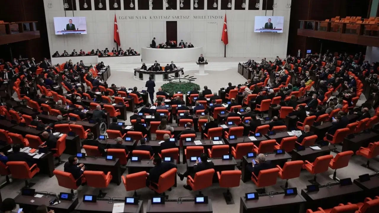 'Çerçeve yasa' Genel Kurul'da: Toplantı başladı