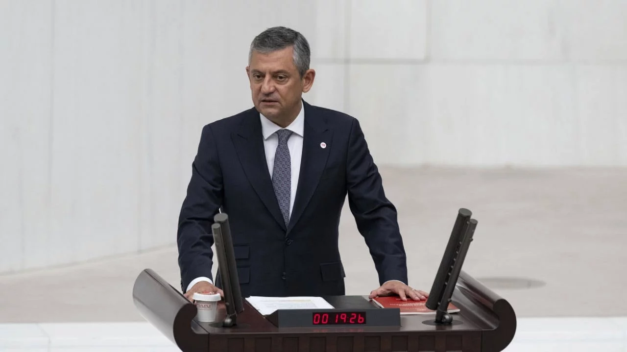 Özgür Özel, YENİ Parti'nin 'Çerçeve Yasa' kararını açıkladı