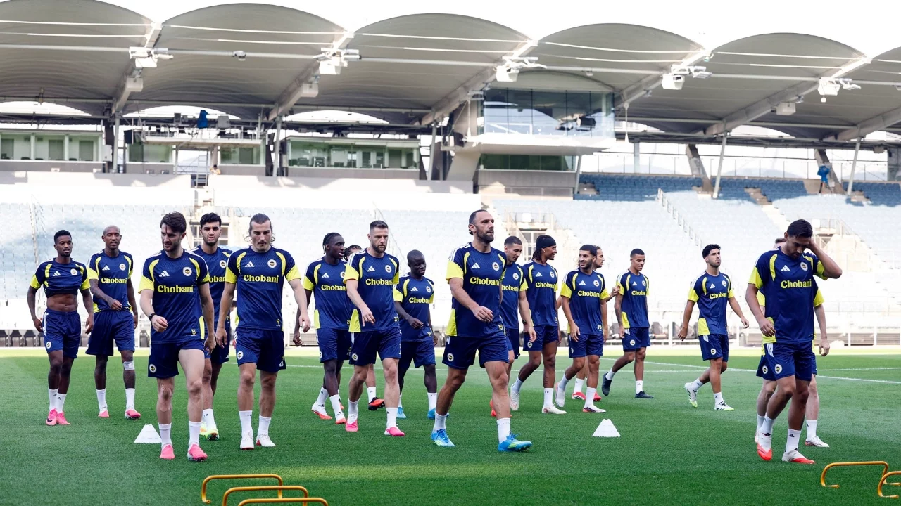 Fenerbahçe, Sturm Graz maçının hazırlıklarını bitirdi