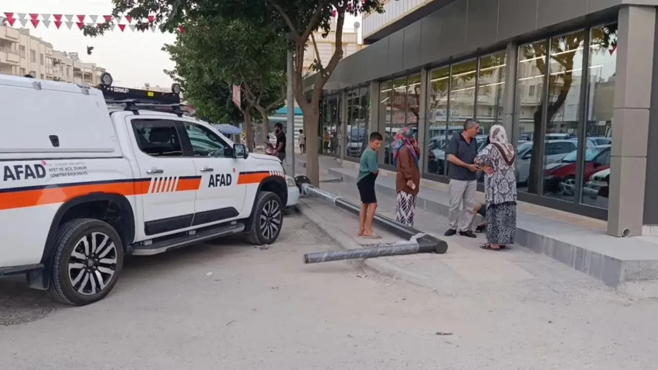 Lavabo açıcı bomba gibi patladı: Çok sayıda yaralı
