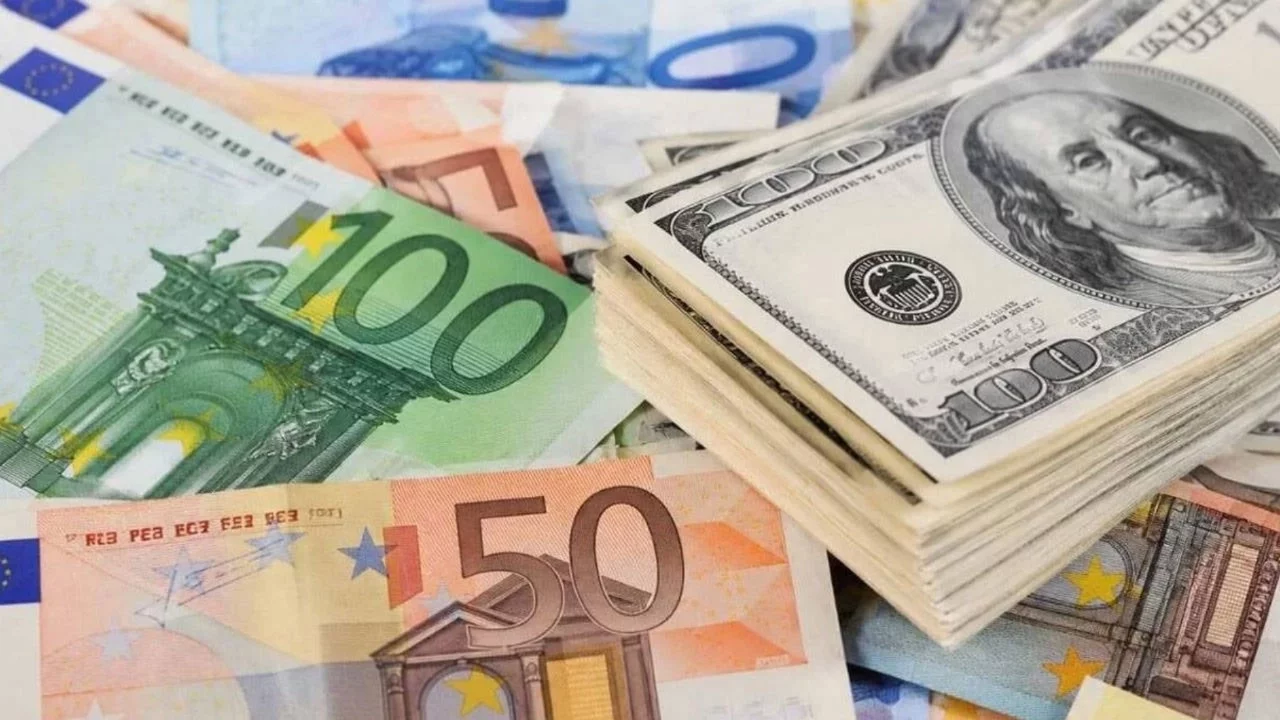 Dolar ve euro güne yükselişle başladı