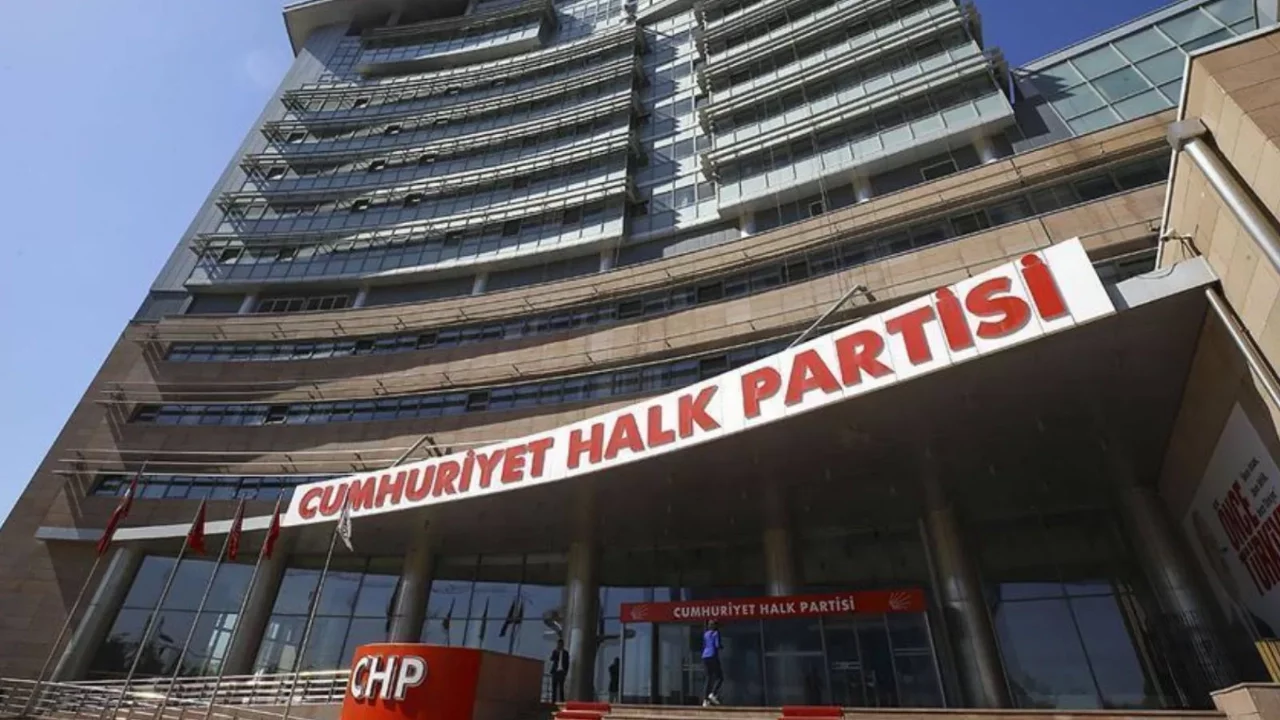 CHP'de ilk 'çerçeve yasa' istifası... Göreve geldikten 4 gün sonra istifa etti