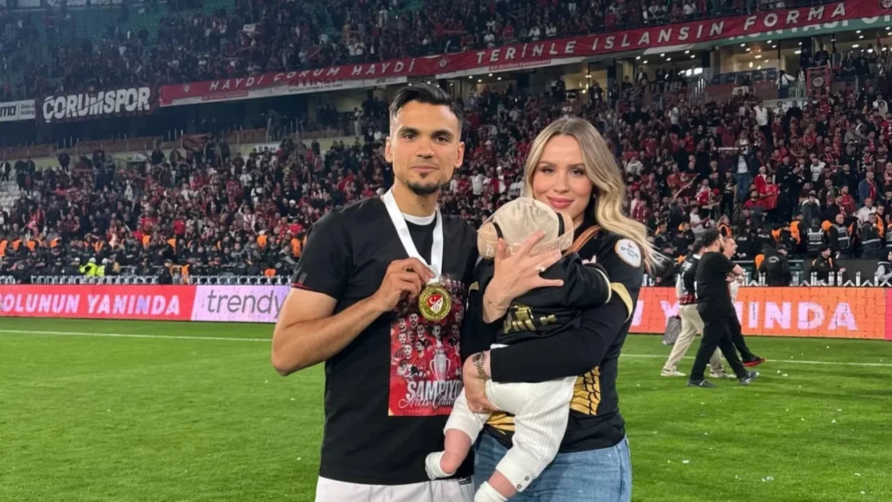 Süper Lig futbolcusu ailesi ile kaza yaptı