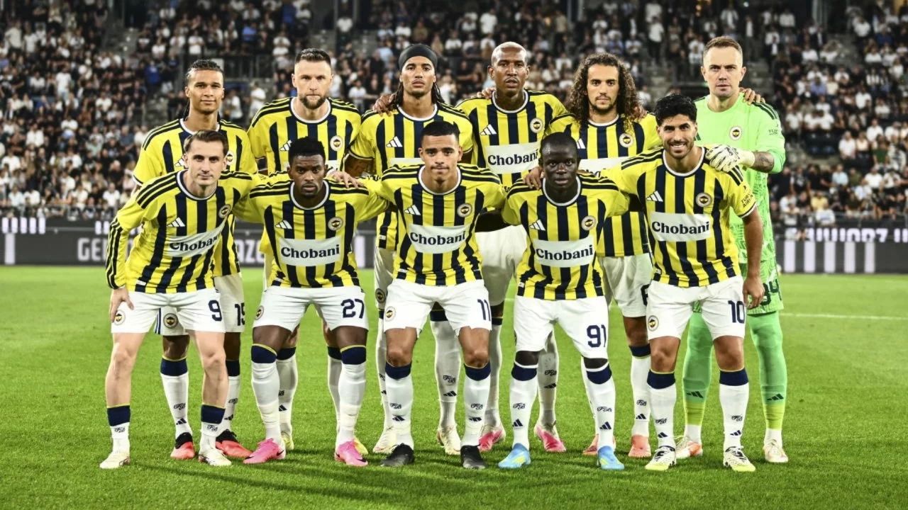 Fenerbahçe UEFA Şampiyonlar Ligi'nde adını play-off'a yazdırdı