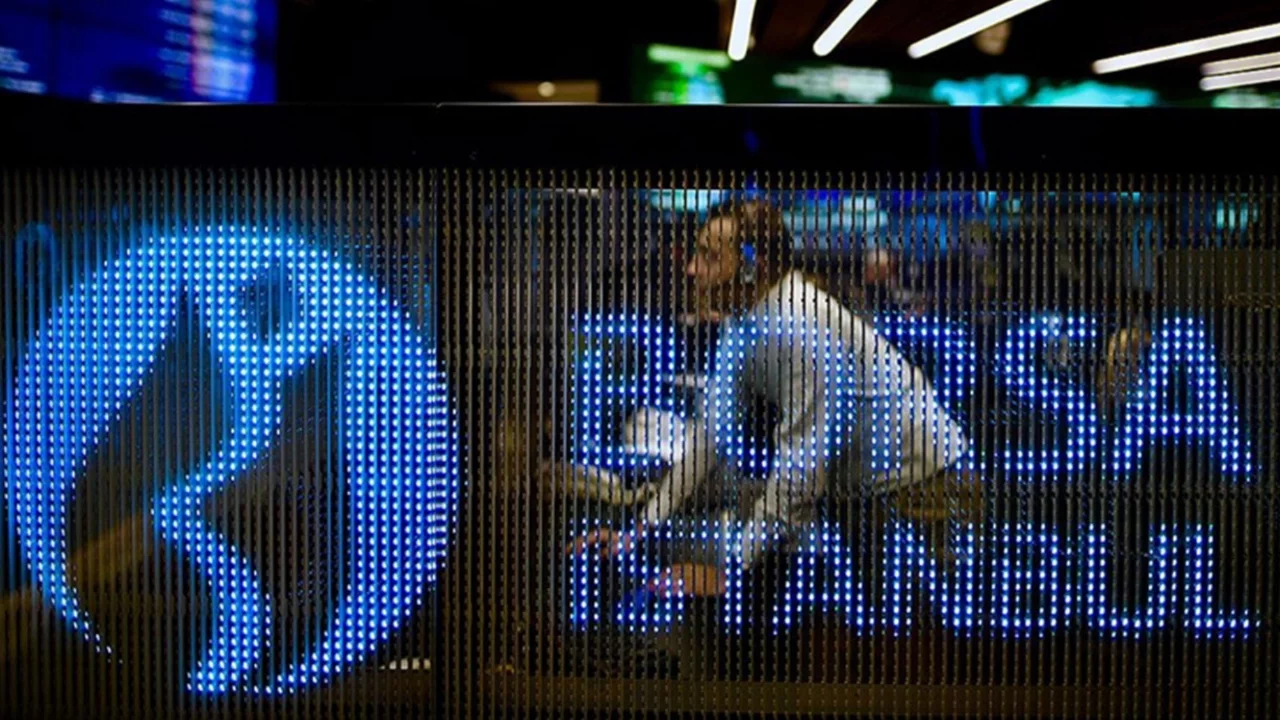 Borsa günün ilk yarısında değer kazandı