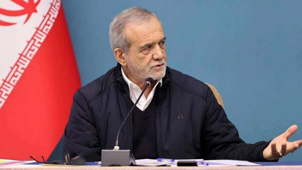 İran Cumhurbaşkanı Pezeşkiyan'dan 'savaş' açıklaması: "Ülkeyi içeriden çökertmeyi hedefliyorlar"