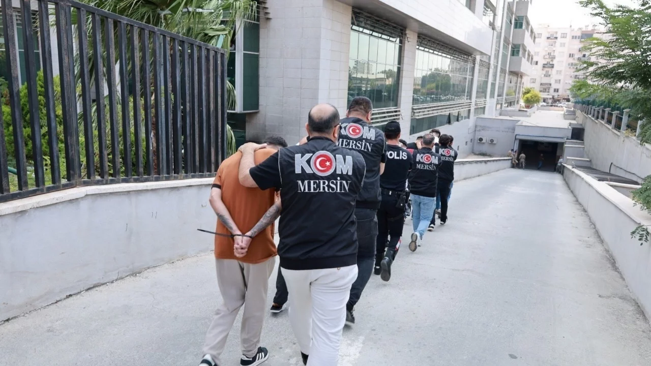 Tetikçilik girişimi son anda engellendi: 6 tutuklama