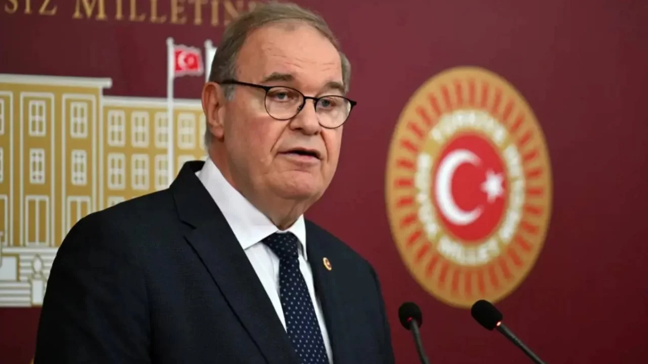 CHP'li Faik Öztrak: Tahminler hedeflere değil, hedefler tahminlere yaklaşıyor