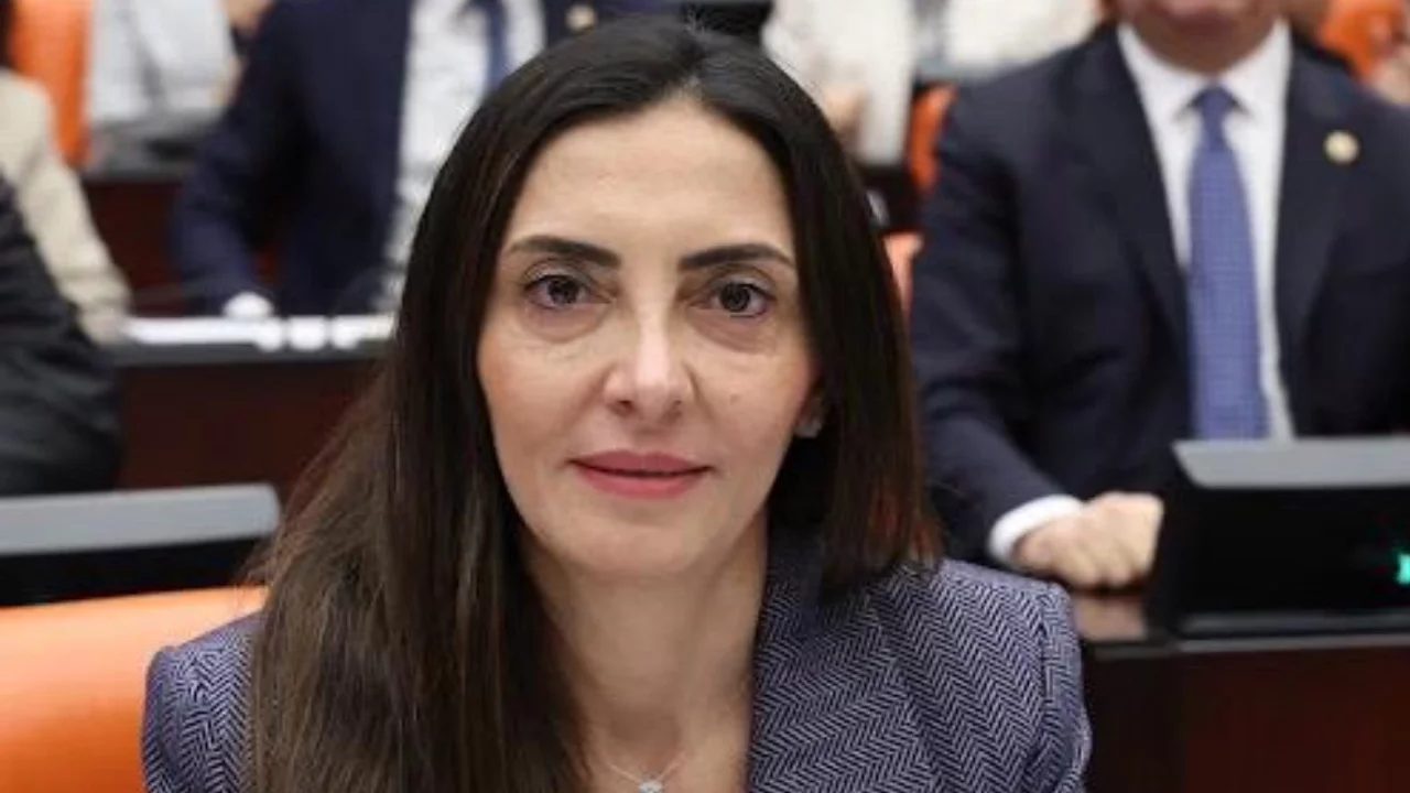 Bursa Milletvekili Nurhayat Altaca Kayışoğlu: Şeftalide üretici perişan!