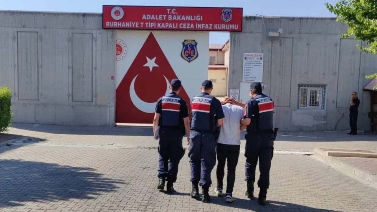 Balıkesir'deki orman yangınıyla ilgili 1 şahıs tutuklandı