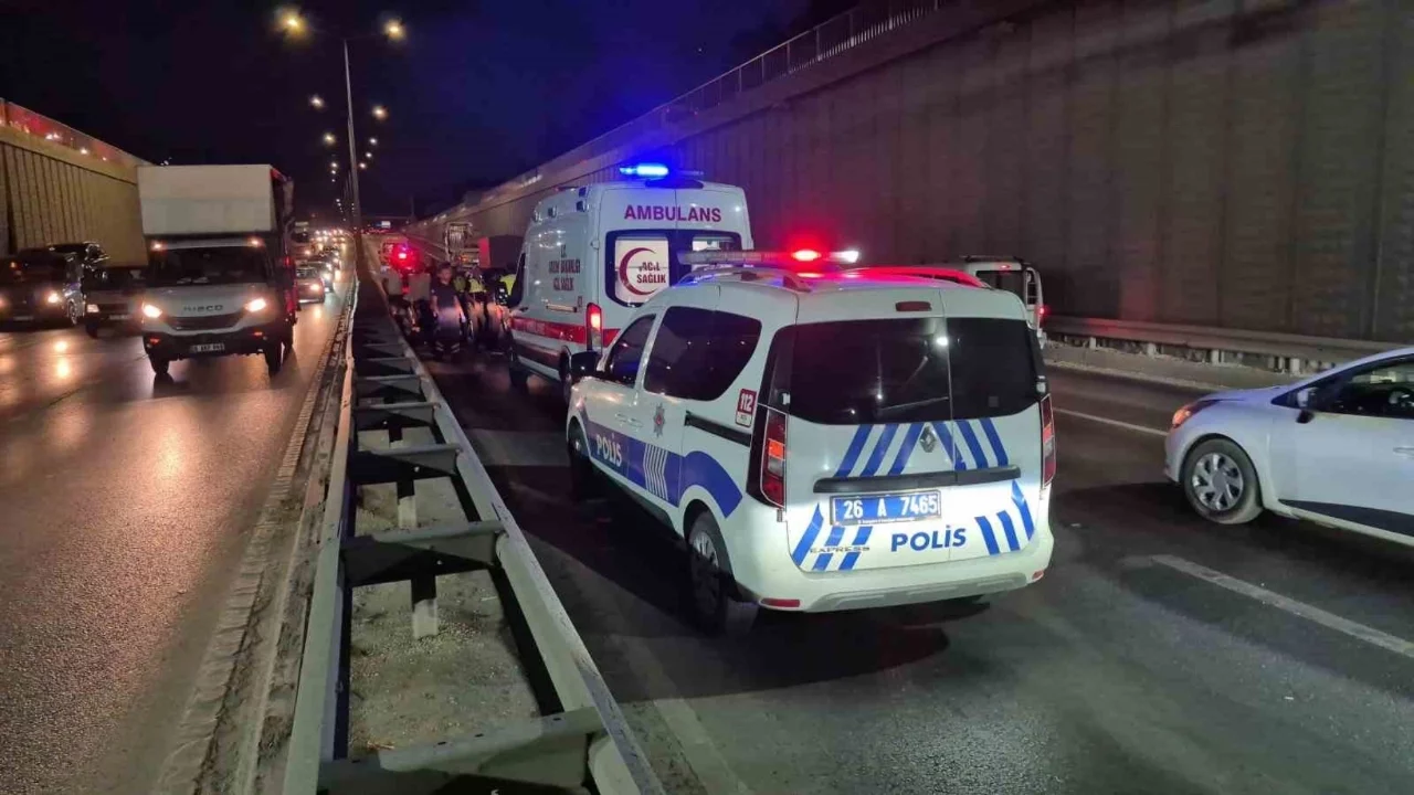 Eskişehir'de zincirleme kaza: 5 kişi yaralandı