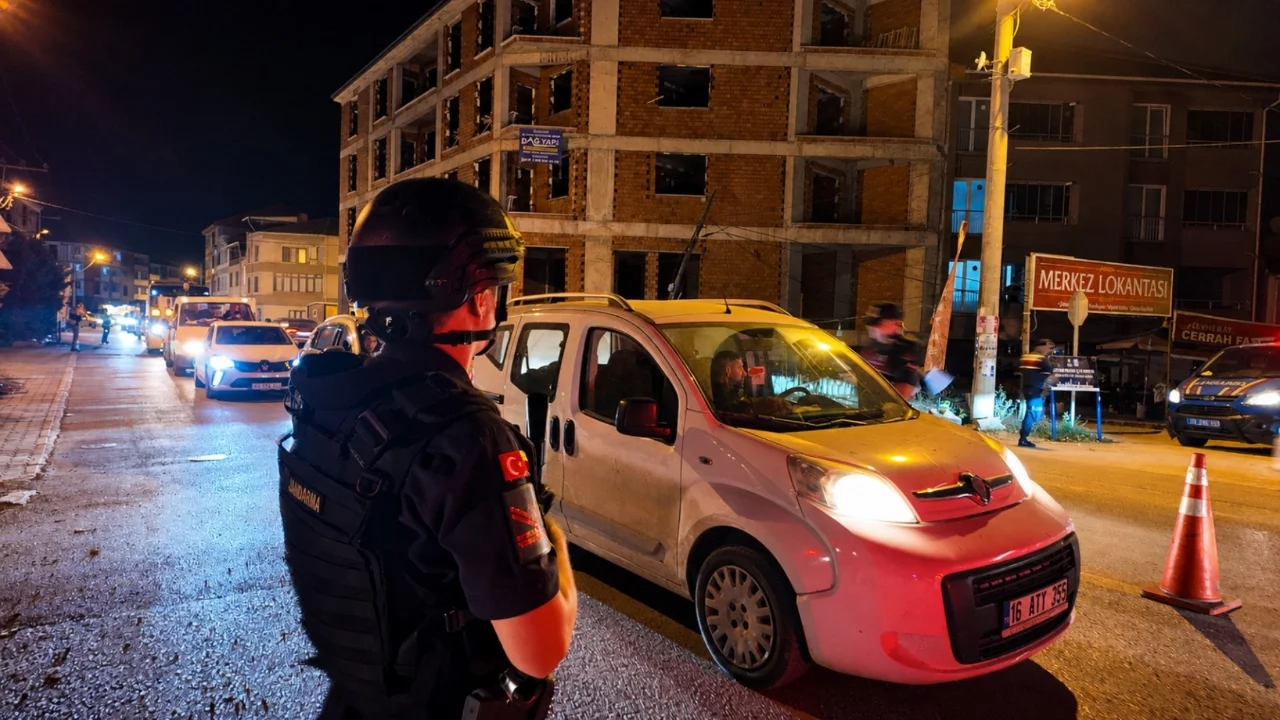 Bursa'da jandarma ekiplerinden huzur ve güven uygulaması