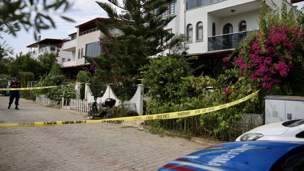 Muğla'nın Fethiye ilçesinde annesini silahla öldüren erkek intihar etti