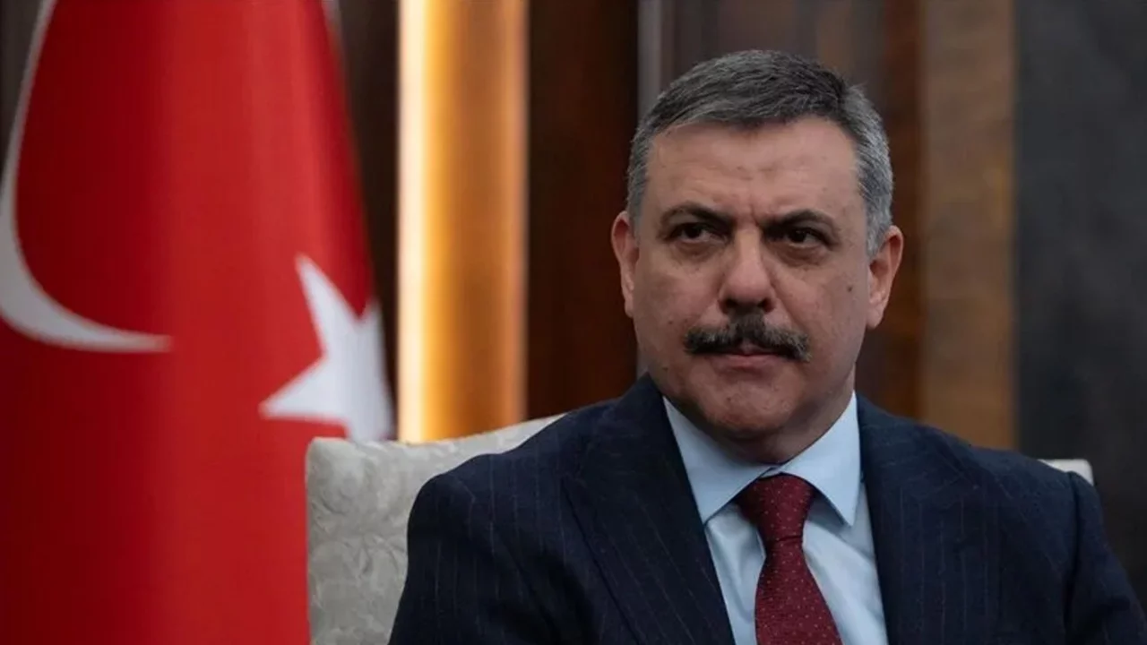 Bakan Çiftçi: Tribünlerde holiganizme asla geçit vermeyeceğiz
