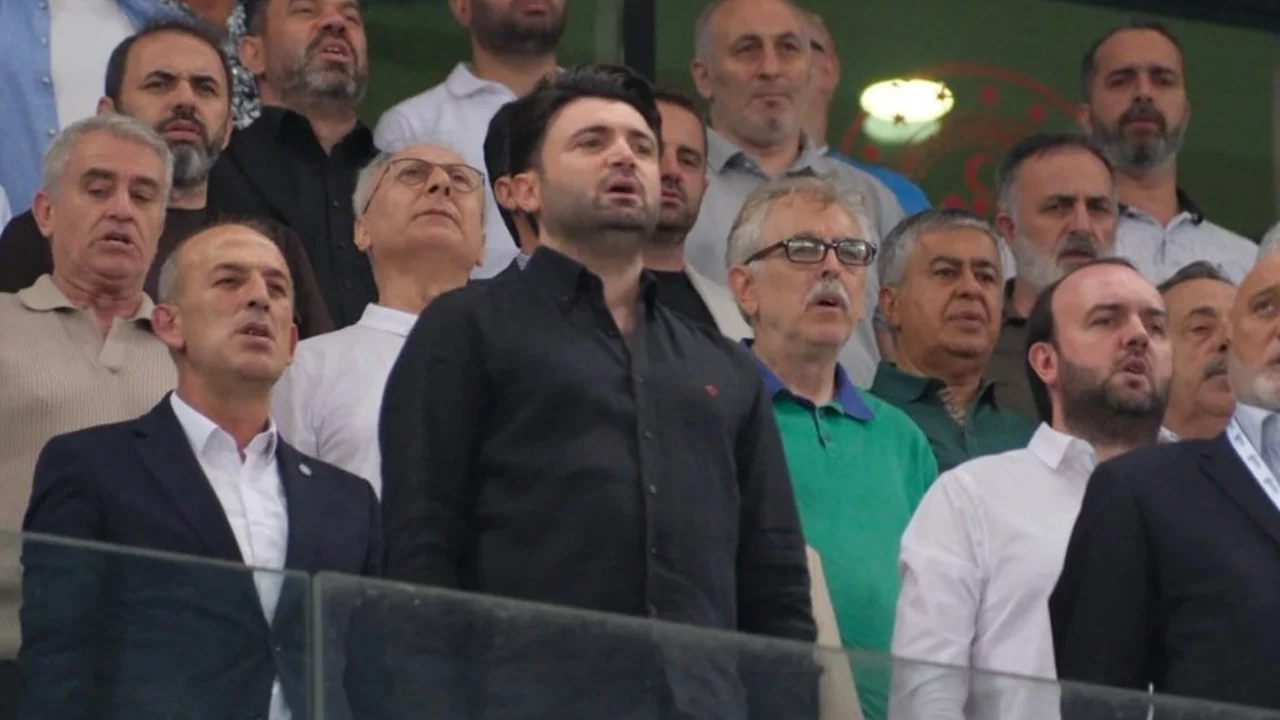 Bursaspor Başkanı Enes Çelik: "Oyun gücümüzün artacağından şüpheniz olmasın"