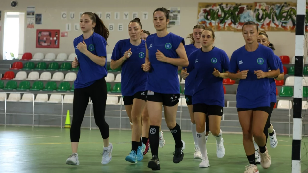 Bursa Büyükşehir Belediyespor Kadın Hentbol Takımı'nda kadro tamamlandı