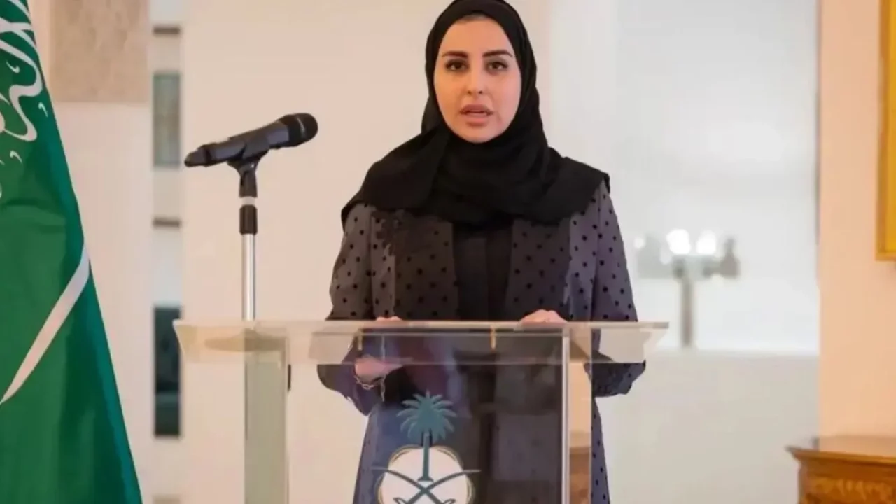 Suudi Arabistan'da ilk kez bir kadın başkonsolos olarak atandı