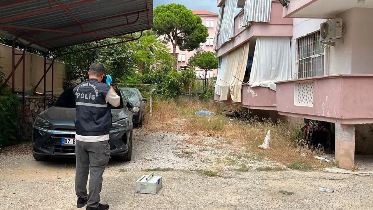 82 yaşındaki kadın balkondan düşerek hayatını kaybetti: İnceleme başlatıldı