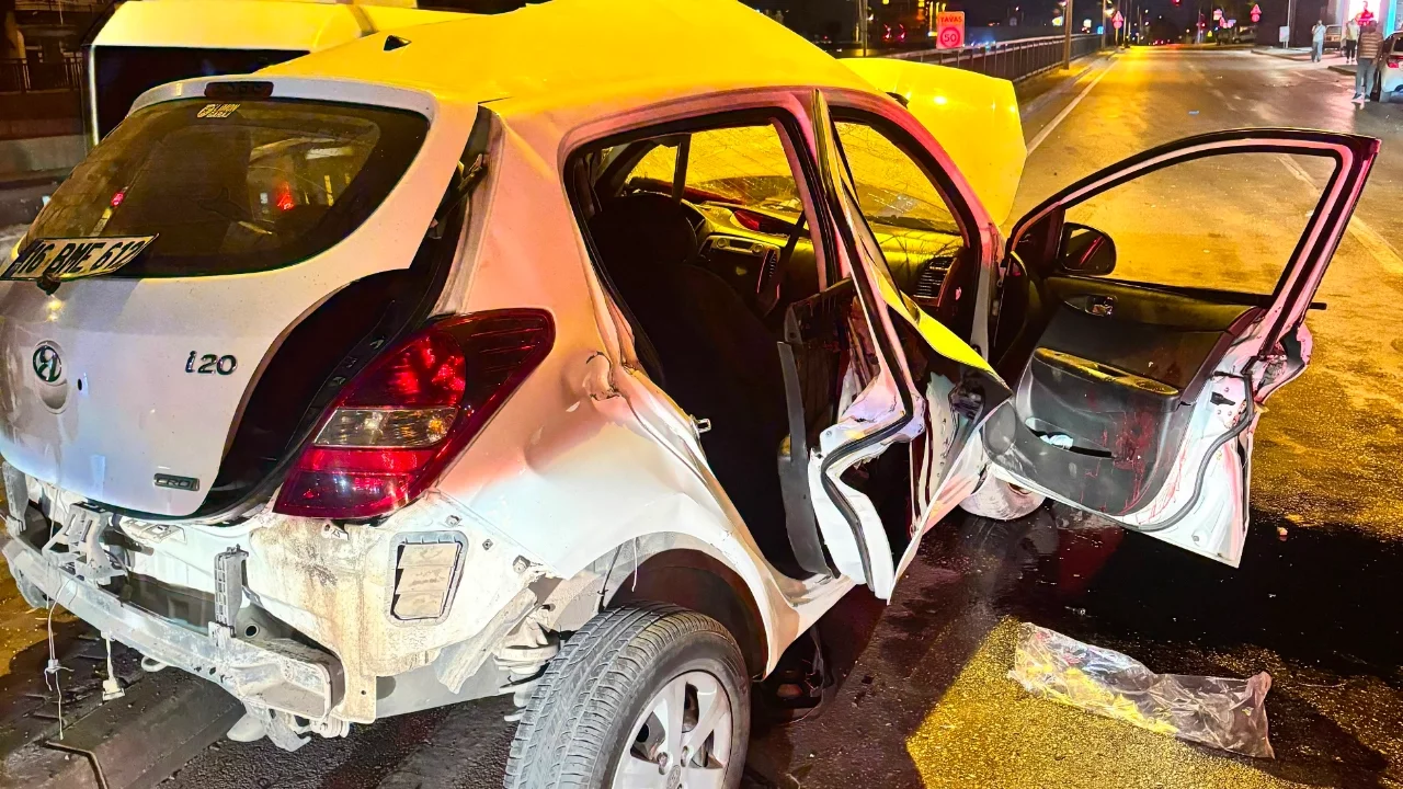 Bursa'da makas atan 17 yaşındaki sürücü hayatını kaybetti