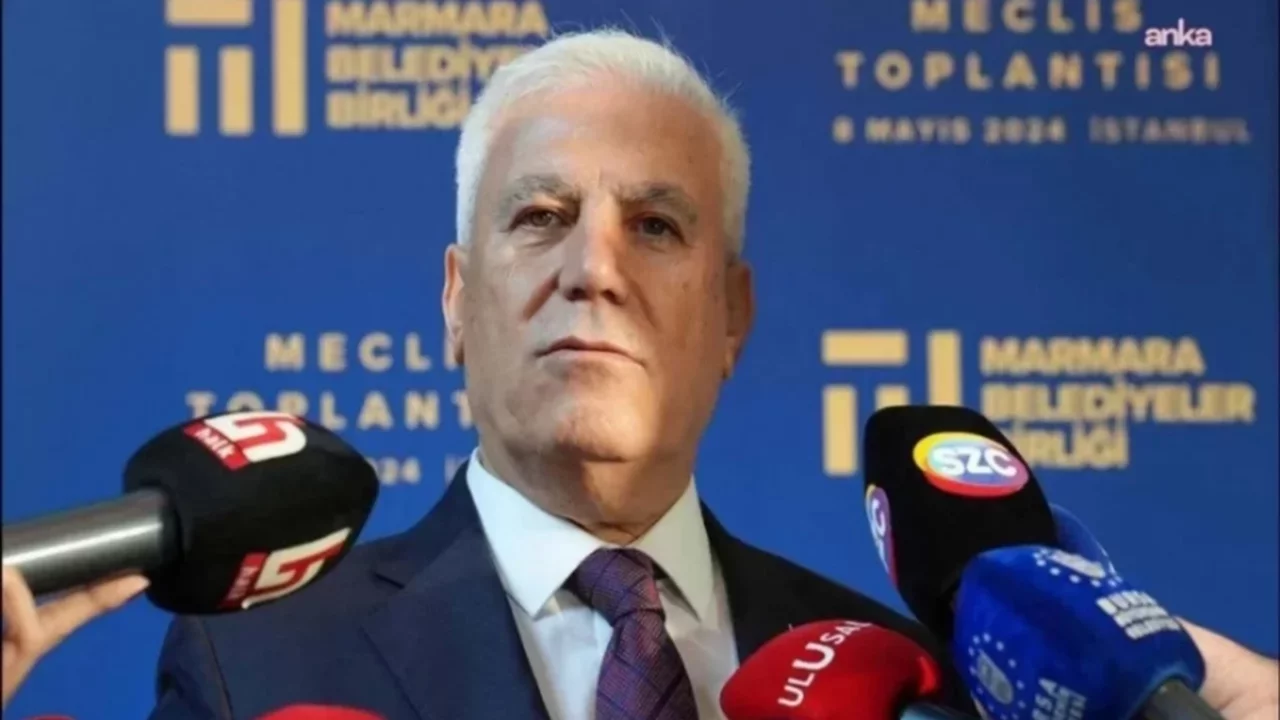 Mustafa Bozbey CHP'den istifa etti