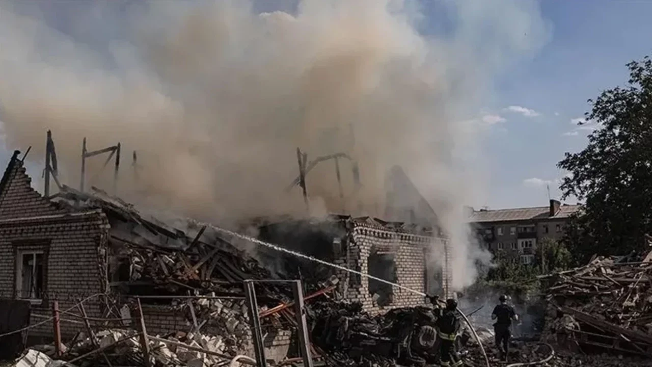 Rusya: Donetsk'te 2 yerleşim birimini ele geçirdik