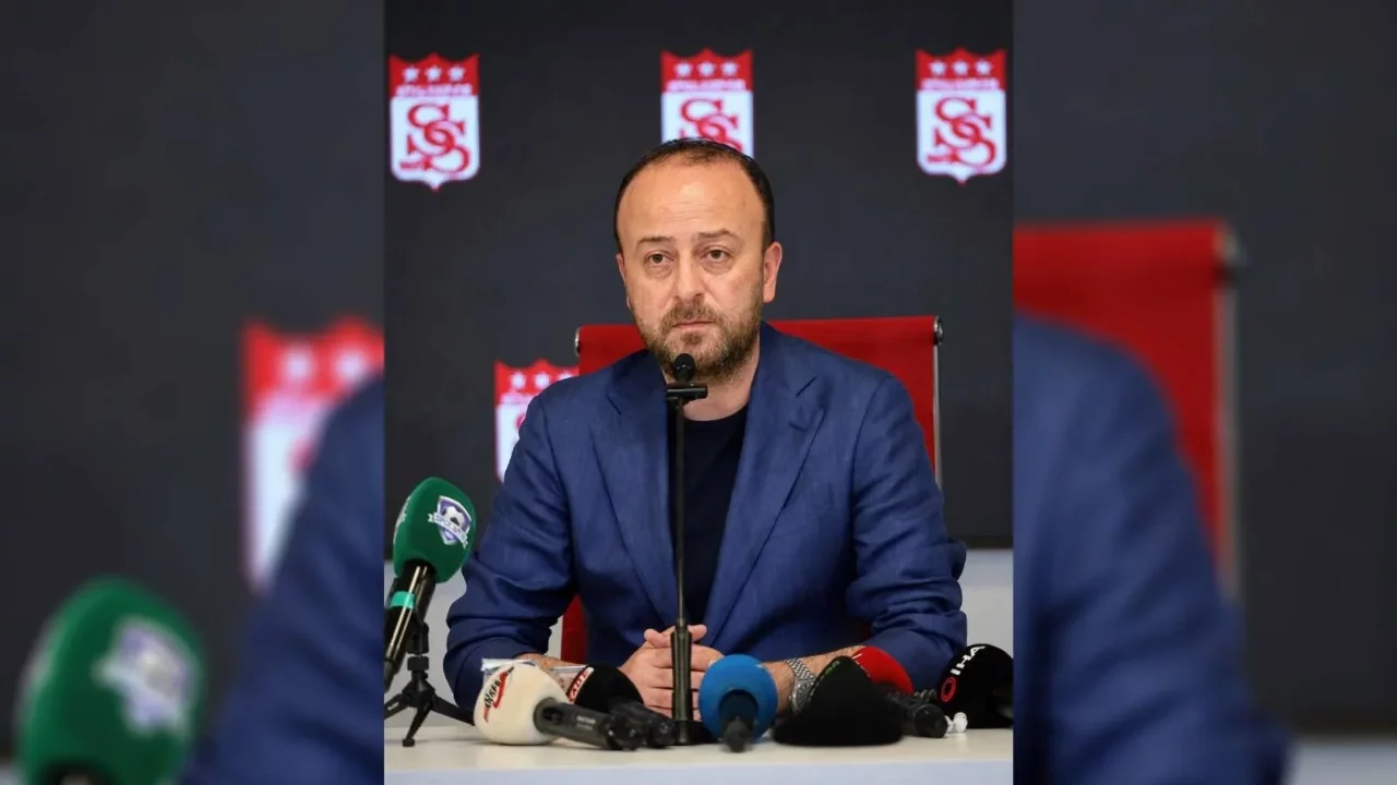 Sivasspor Başkanı Özçoban'dan mali açıklama