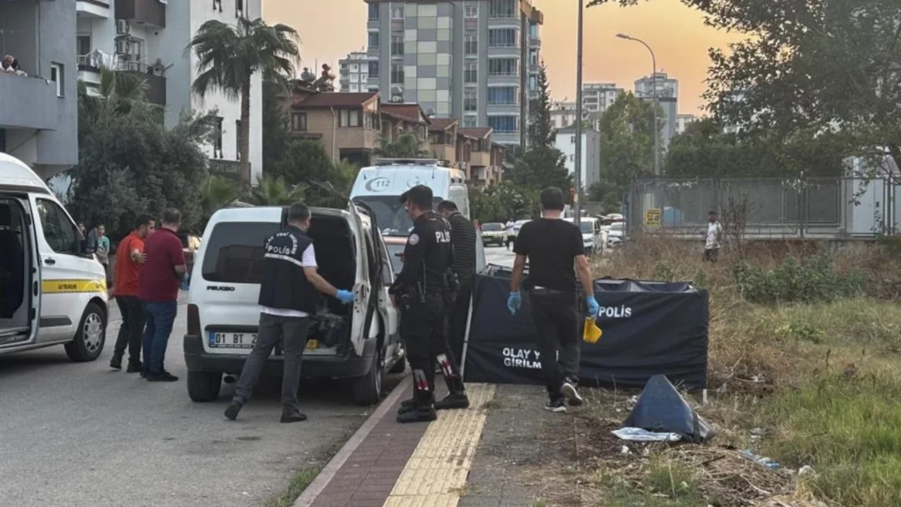 Alacak verecek kavgası: Baba ve oğlu öldü, anne yaralandı