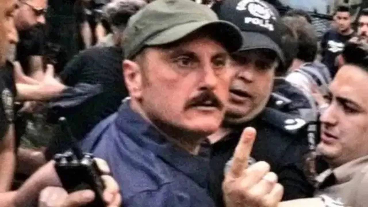 Gazetecilere ve protestoculara müdahaleleriyle gündeme gelmişti: Hanifi Zengin terfi etti
