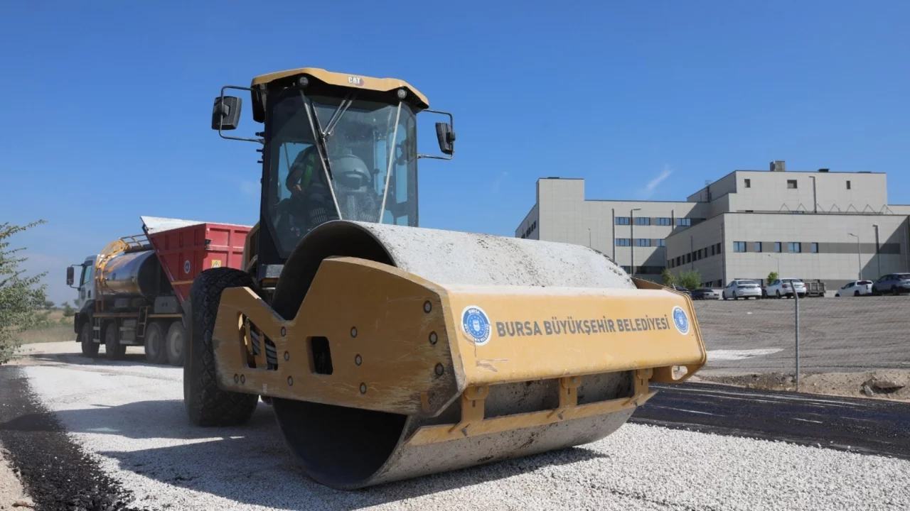 Bursa Şehir Hastanesi'nin iç yolları yenileniyor
