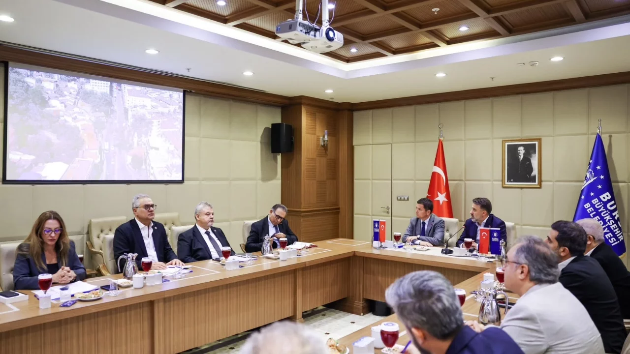 Bursa'da kentsel dönüşüm hızlanıyor: Altıparmak-Çarşamba için yeni dönem