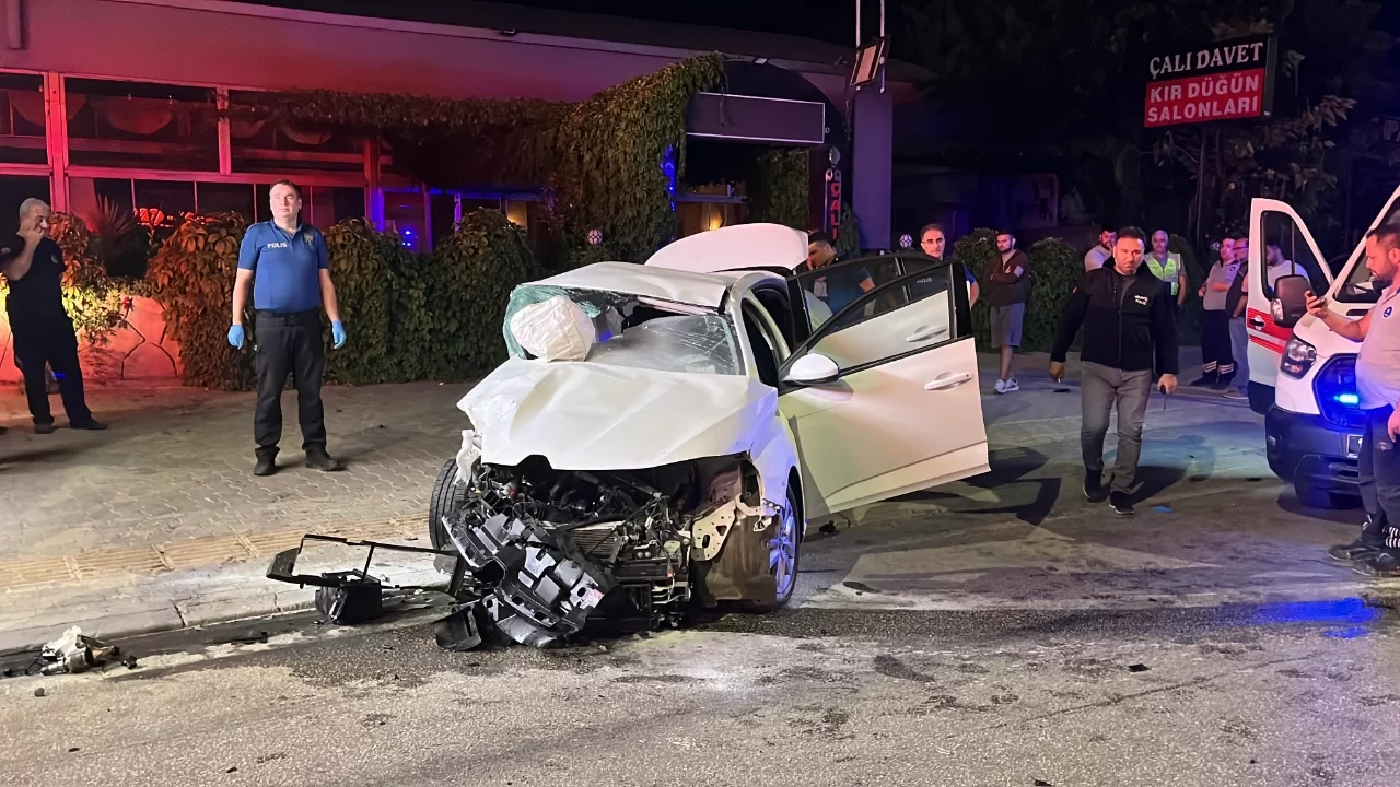 Bursa'da can pazarı! Otomobil ile jip çarpıştı, 2 güvenlik görevlisi hayatını kaybetti