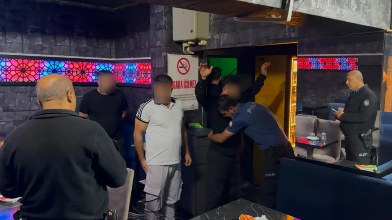 Başkentte insan ticareti ve fuhuş operasyonu: 19 şüpheli tutuklandı