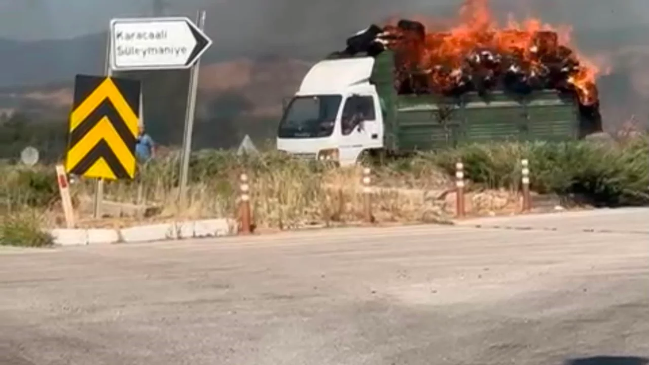 Yanan kamyonetle yolda ilerledi! Bursa'da korku dolu anlar