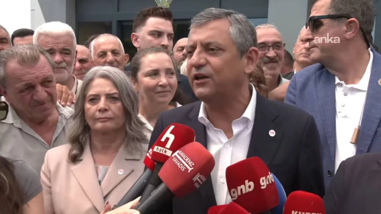 Özgür Özel'den Trabzon'da 'iktidar' mesajı: 'YENİ Parti'yi bu yüzden kurduk'