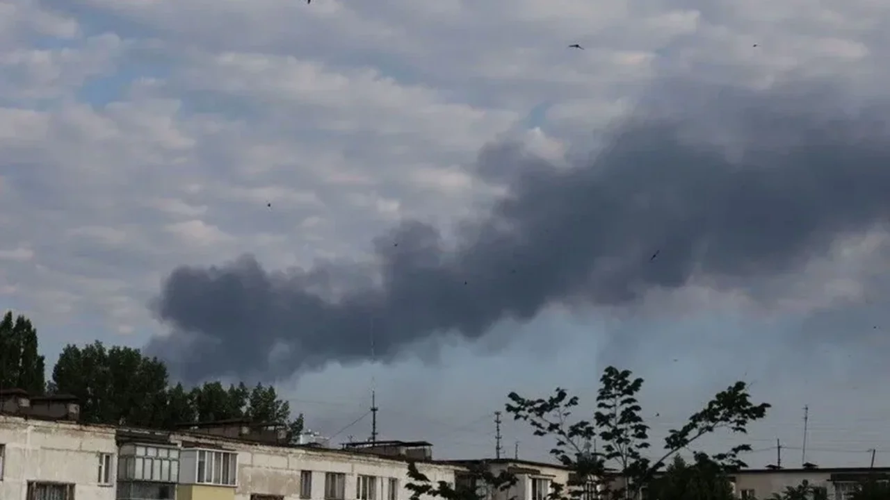 Rusya'dan Ukrayna'daki bir AVM'ye saldırı