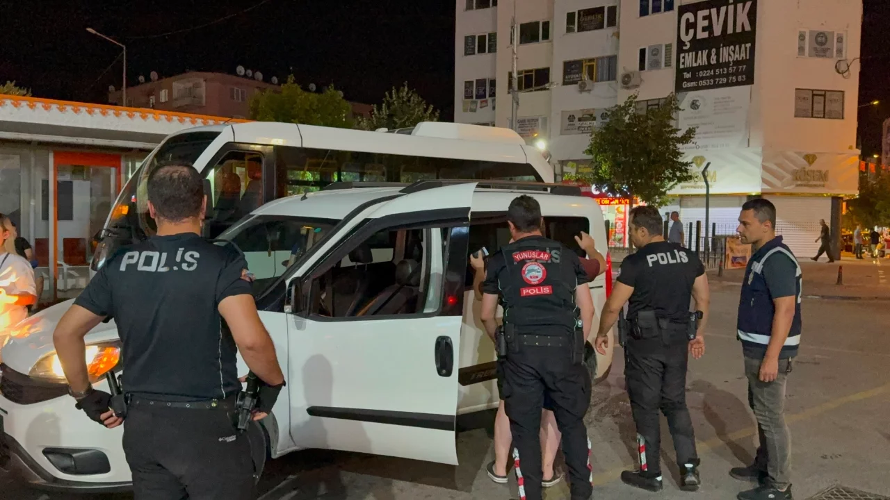 Bursa'nın Gemlik ilçesinde geniş kapsamlı huzur uygulaması