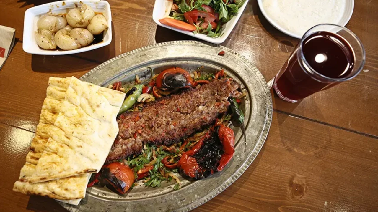 Ünlü ciğerci hileli ürün listesinde: Adana kebabından ne çıktı?