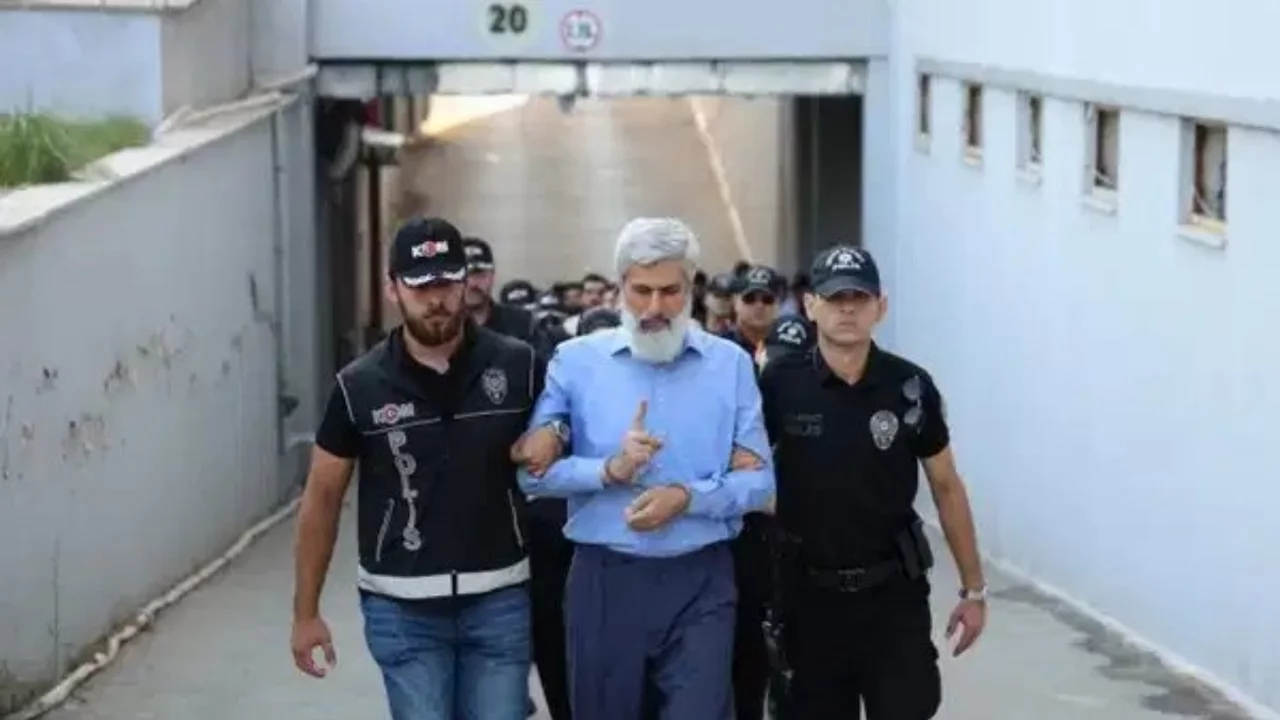 Kuytul operasyonu sonrası paylaşım yapan öğretmene soruşturma