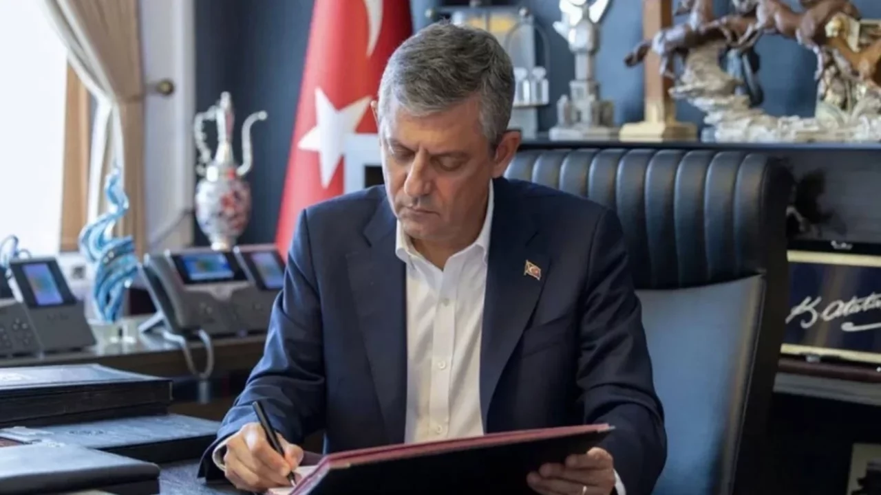 YENİ Parti lideri Özgür Özel: 'Kaybetmekten bıkanların partisiyiz'