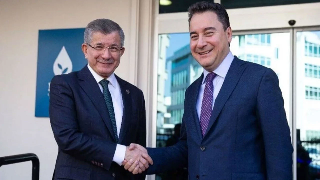 Ali Babacan'dan Gelecek Partisi'nin feshine dair açıklama
