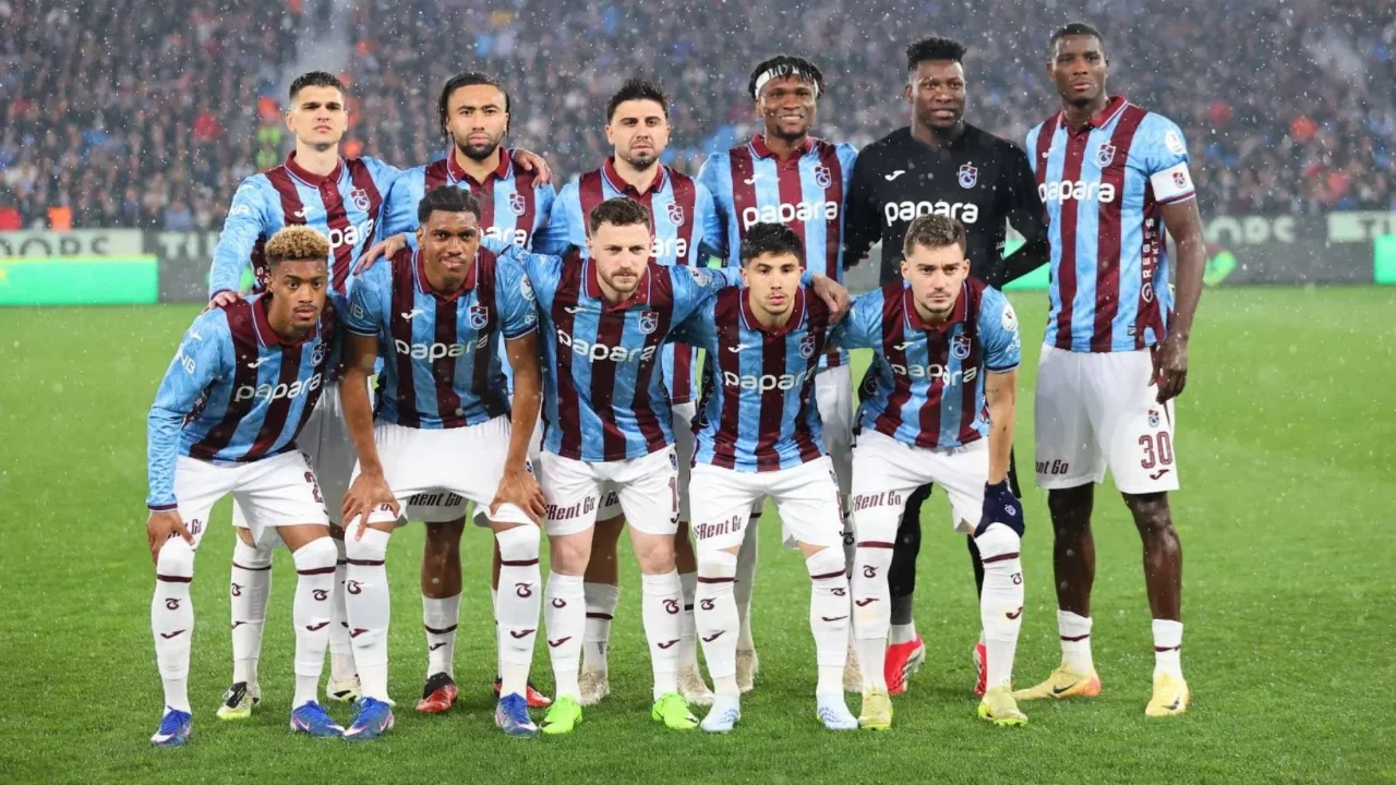 Trabzonspor, Başakşehir'i ağırlıyor: İşte muhtemel 11'ler