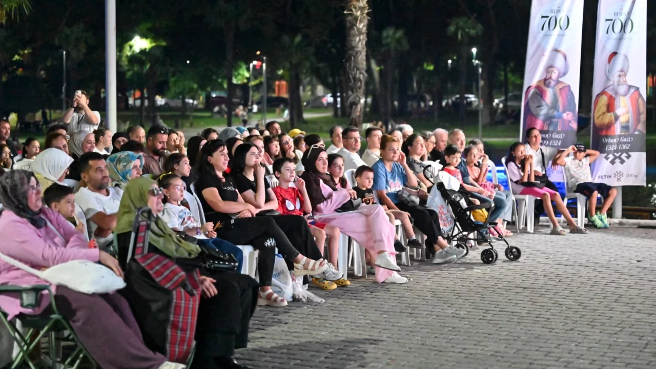 Bursa Büyükşehir Belediyesi'nden Kültürpark'ta Yeşilçam esintisi