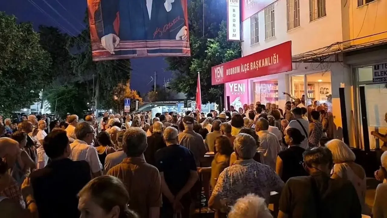 YENİ Parti 2 ilçede daha binalarını açtı