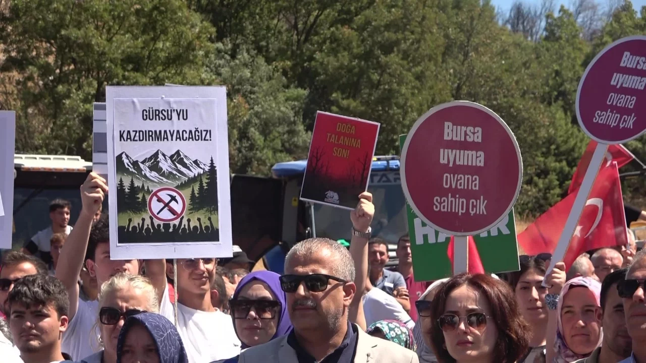 Bursa'da köylülerden maden ocağı tepkisi: "Madenleri değil, yanan ormanlarımızı geri istiyoruz"