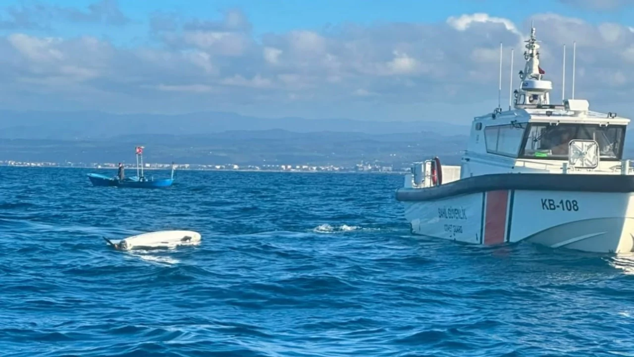 Sakarya'da balık tutmak için açıldıkları denizde dron buldular