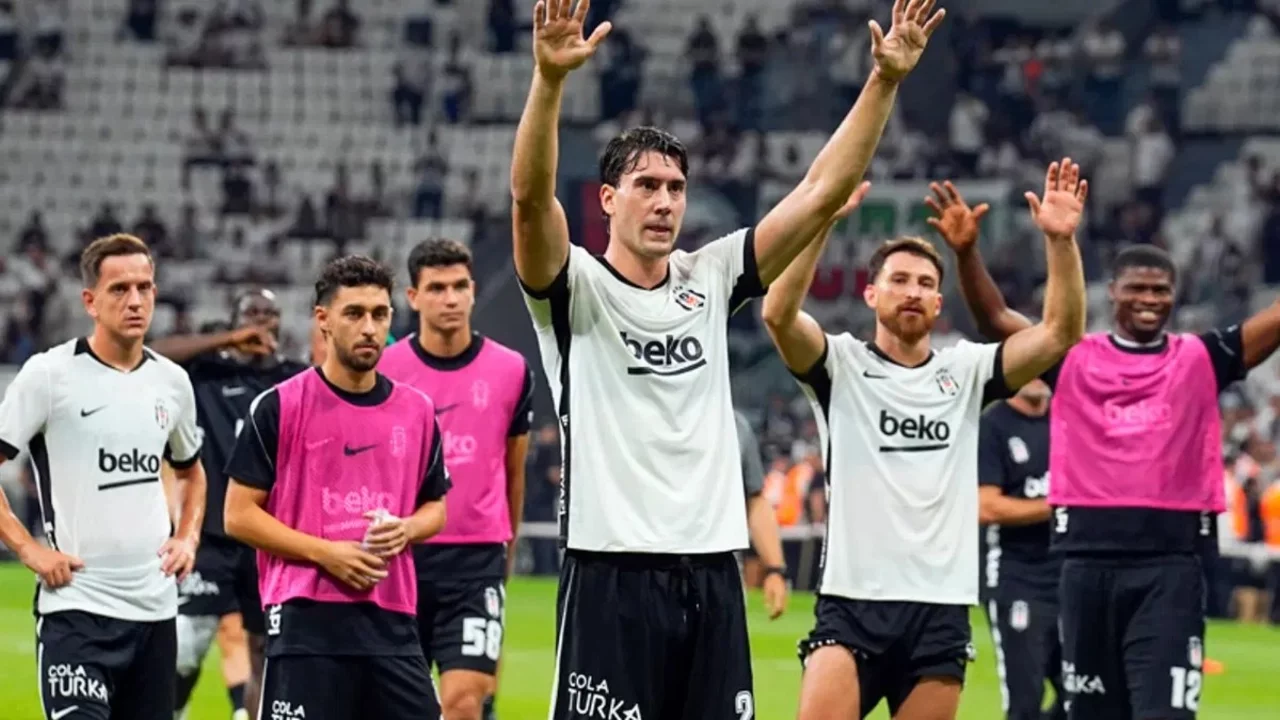 Alanya'da ilk düdük çaldı
