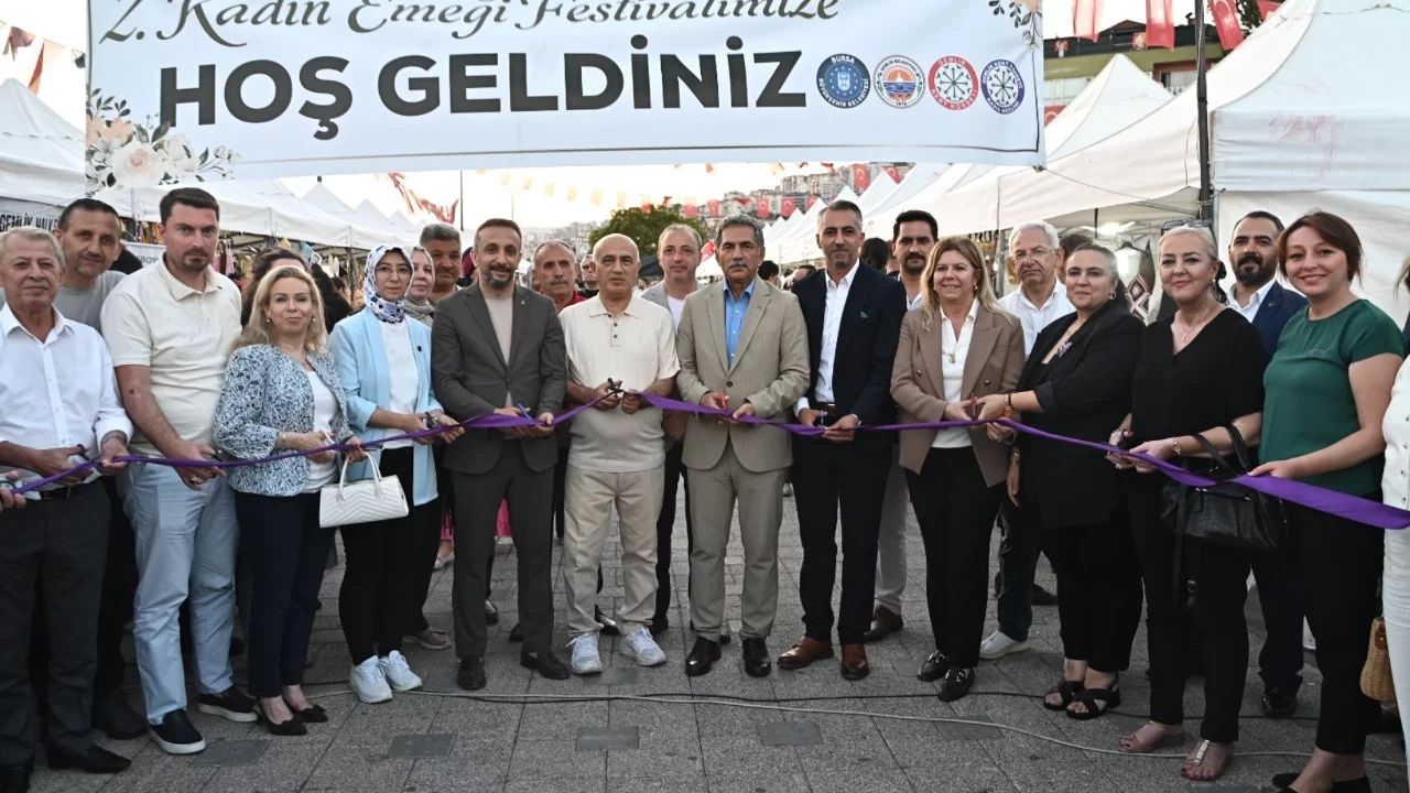 Gemlik'te  2. Geleneksel Kadın Emeği Festivali bu yıl 100 binin üzerinde ziyaretçiyle buluştu
